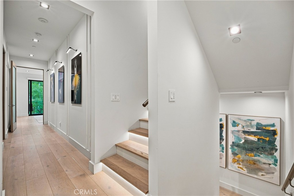 5170 Medina Road Property Photo 26