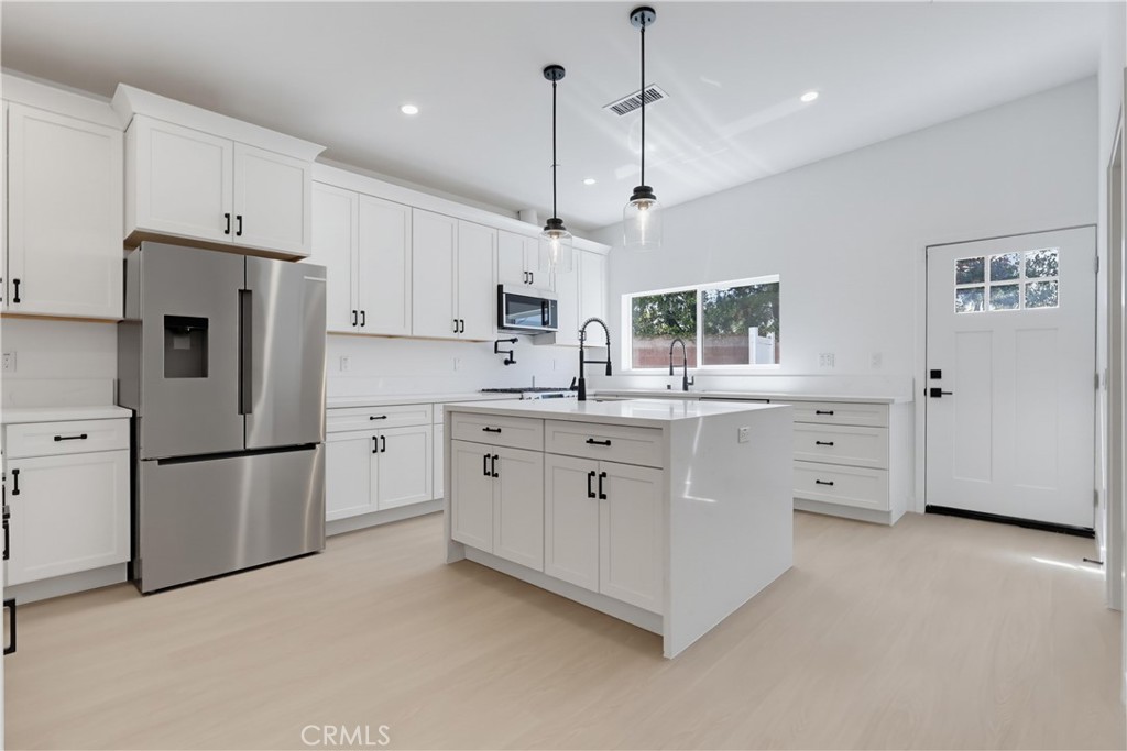 8738 Paso Robles Property Photo 8