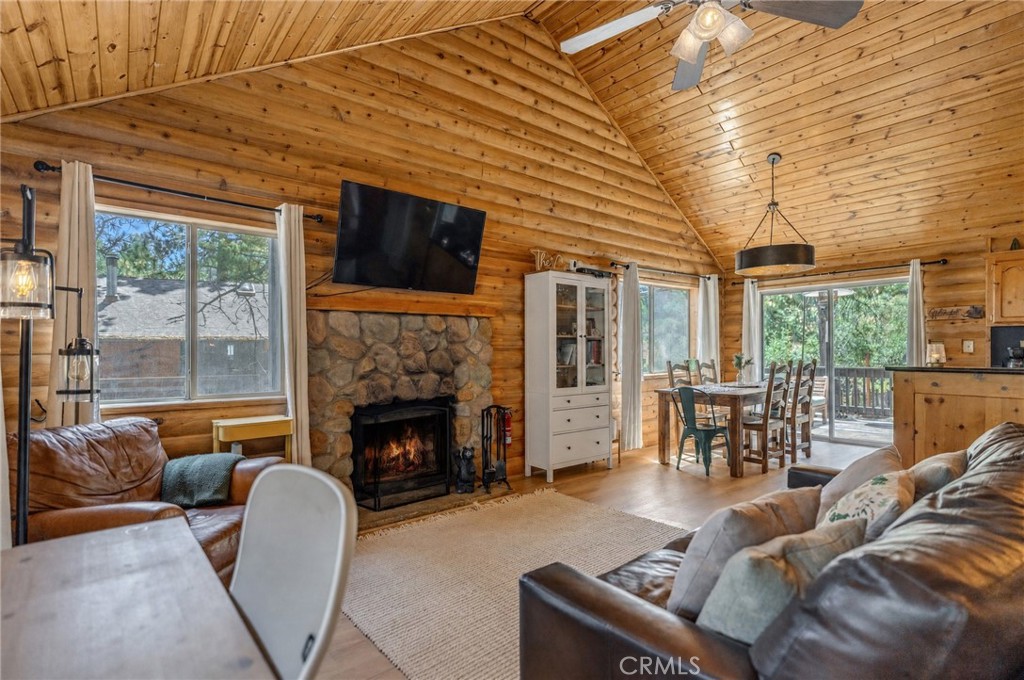 15324 Mil Potrero Highway Property Photo 3