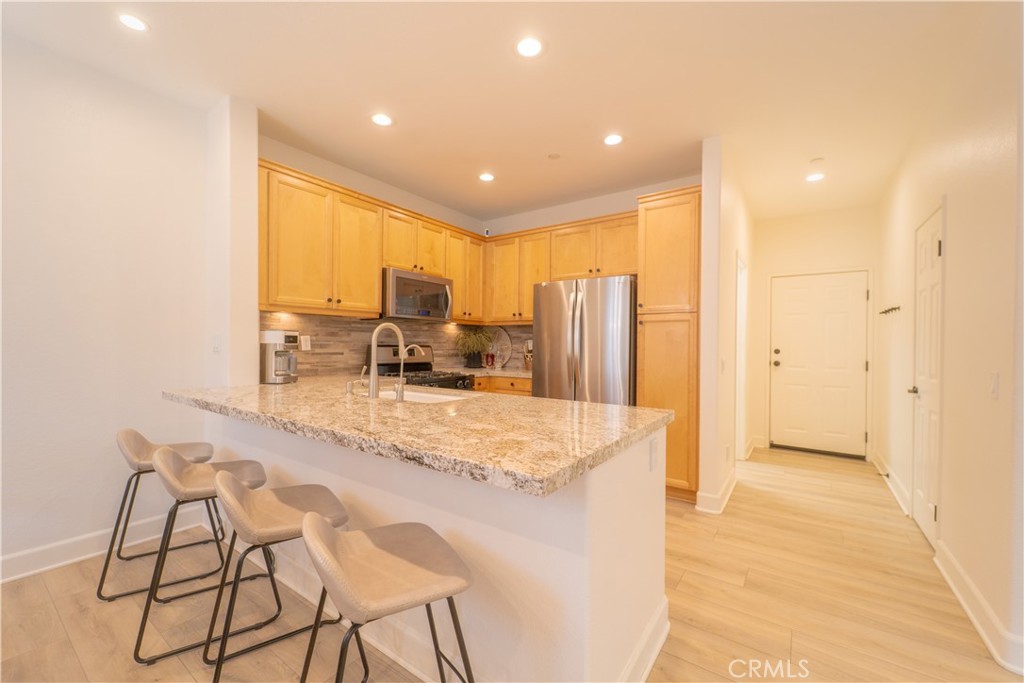 24014 Park Lane Property Photo 8