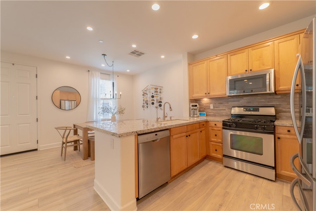 24014 Park Lane Property Photo 10