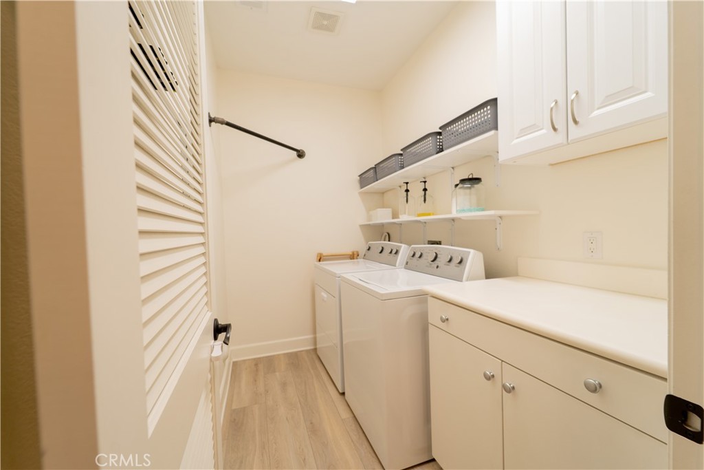 24014 Park Lane Property Photo 11
