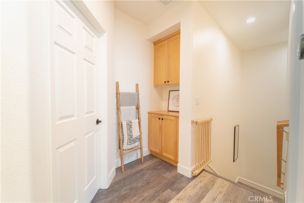 24014 Park Lane Property Photo 15