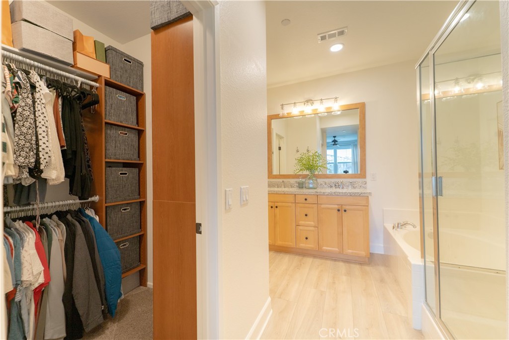 24014 Park Lane Property Photo 20