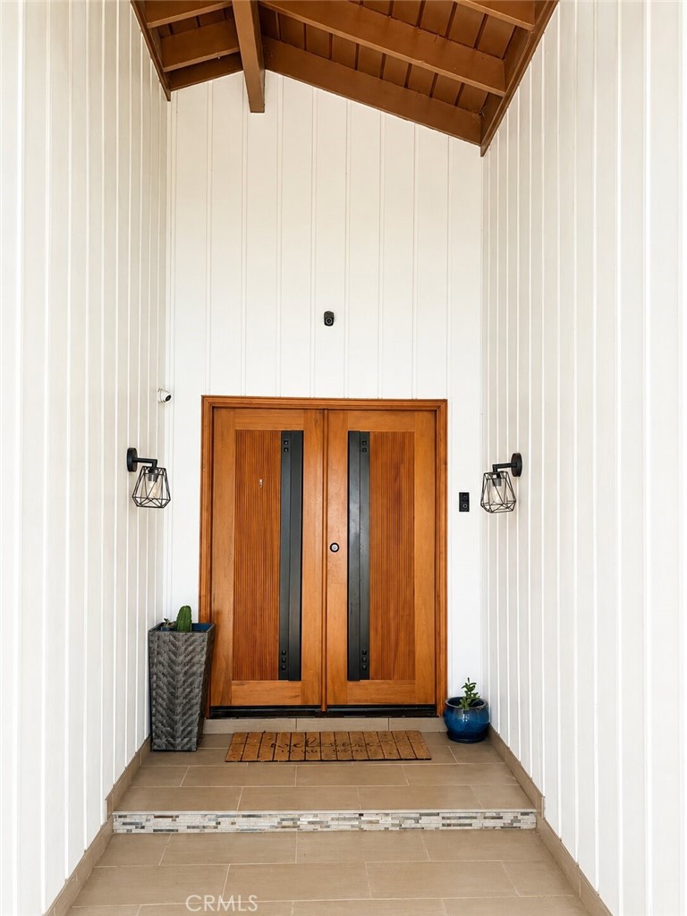 8012 Comanche Property Photo 3