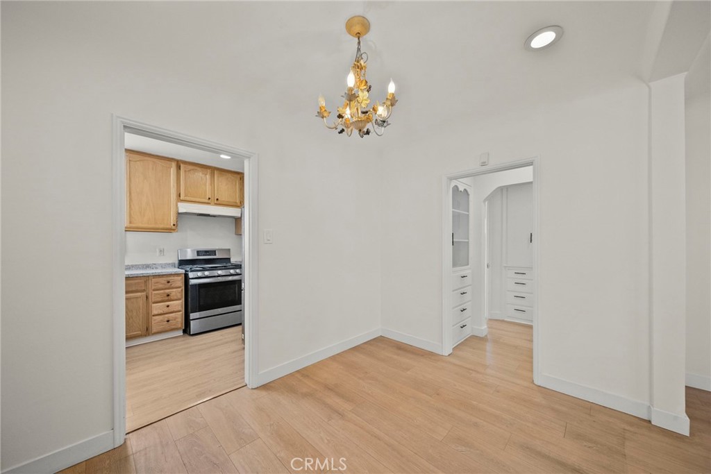 1733 S Carmelina Avenue Property Photo 8