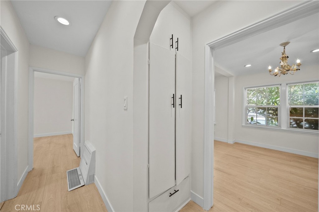 1733 S Carmelina Avenue Property Photo 10