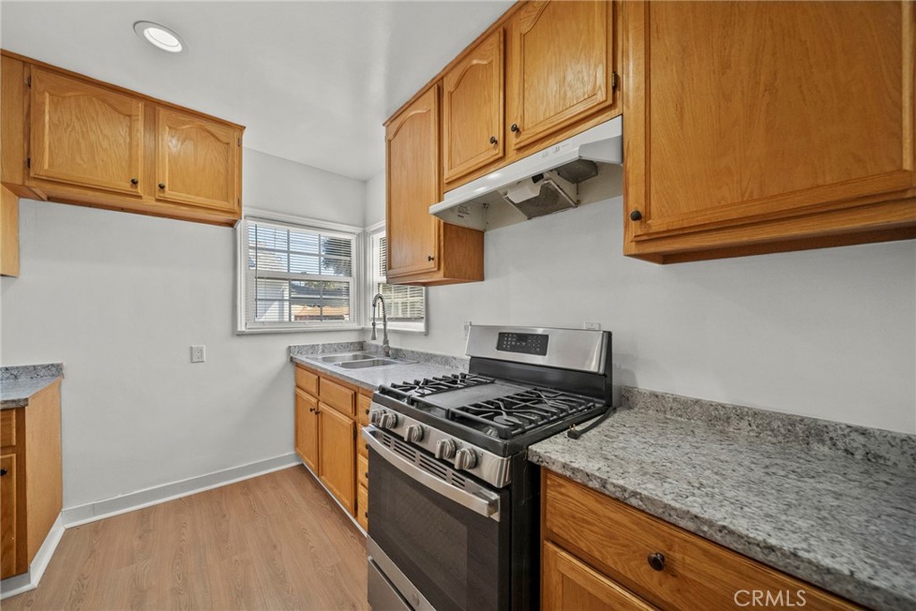 1733 S Carmelina Avenue Property Photo 13