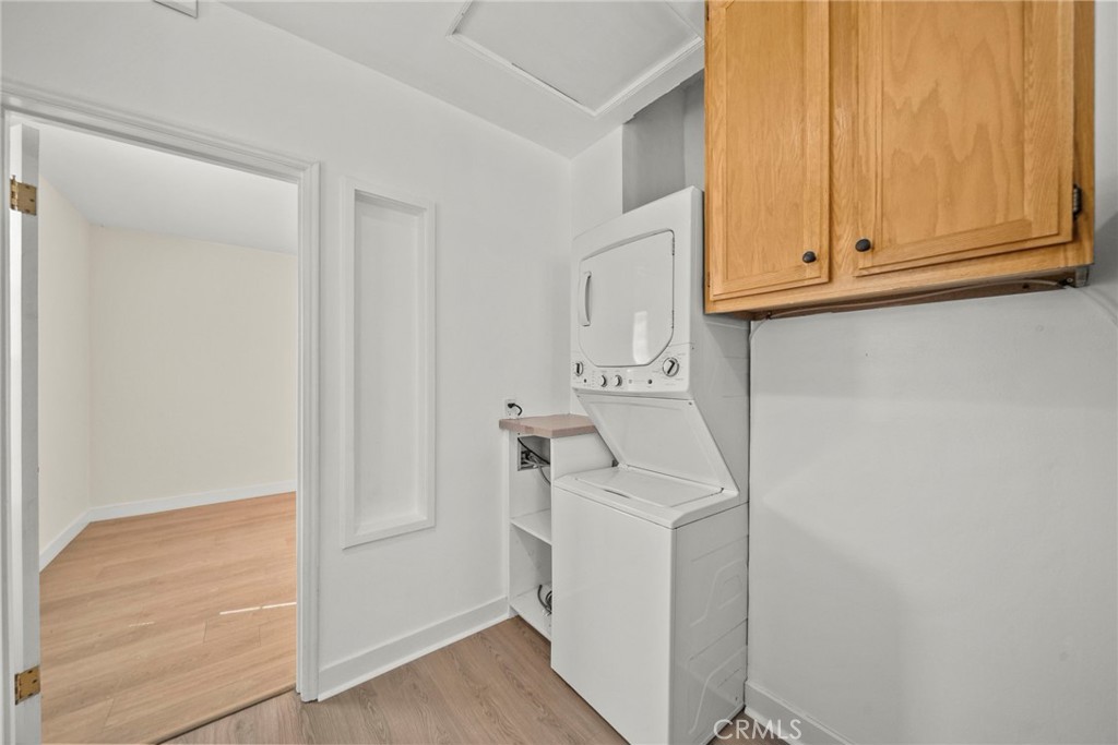 1733 S Carmelina Avenue Property Photo 14