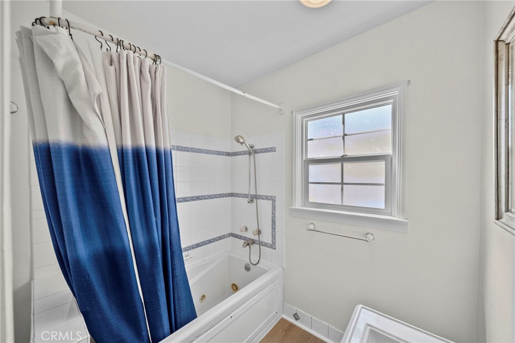 1733 S Carmelina Avenue Property Photo 18