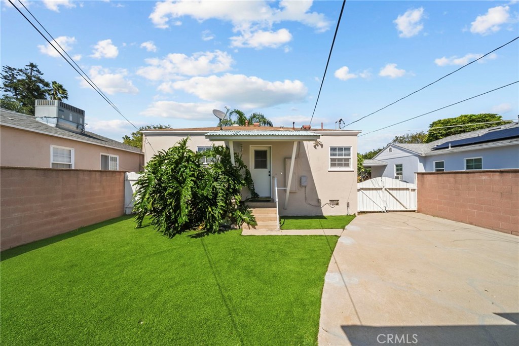 1733 S Carmelina Avenue Property Photo 24