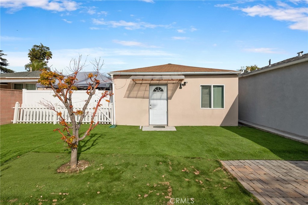 1733 S Carmelina Avenue Property Photo 28