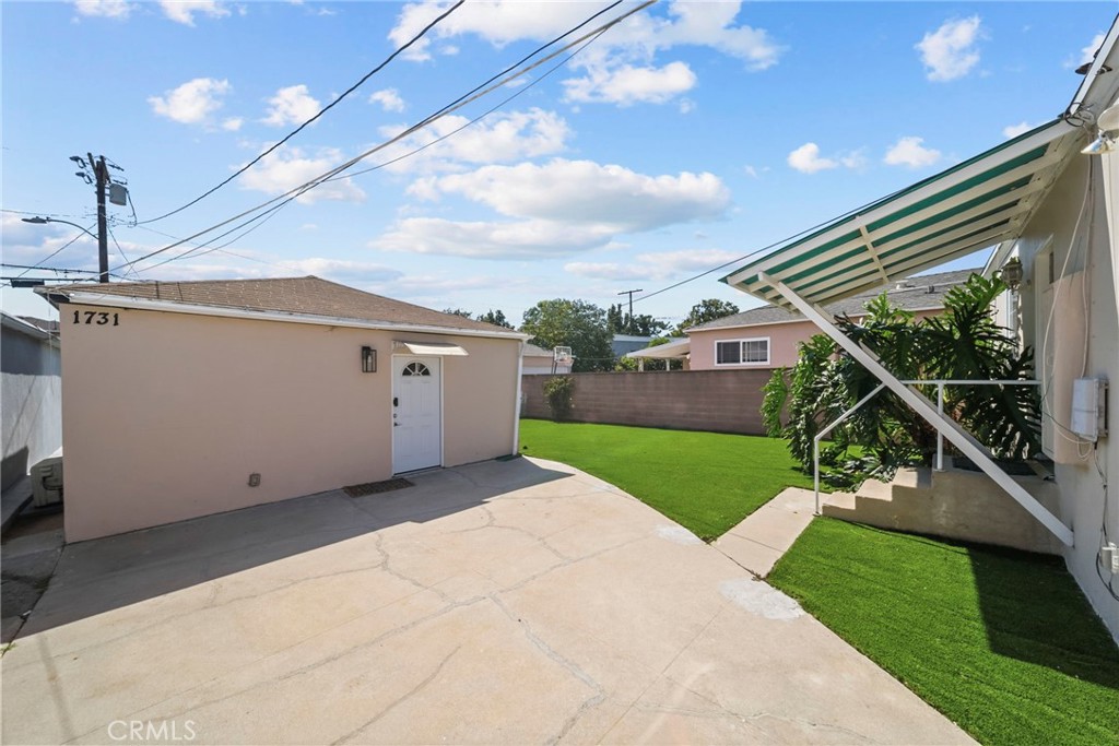 1733 S Carmelina Avenue Property Photo 31