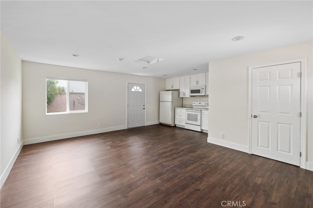 1733 S Carmelina Avenue Property Photo 32