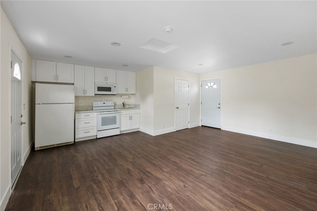 1733 S Carmelina Avenue Property Photo 33