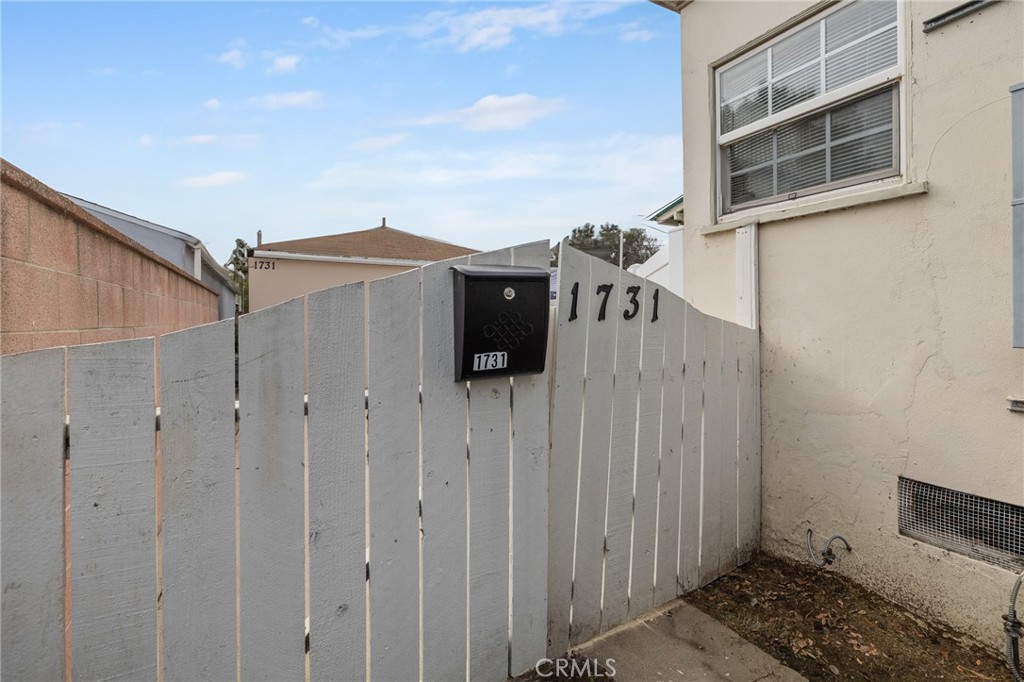 1733 S Carmelina Avenue Property Photo 43