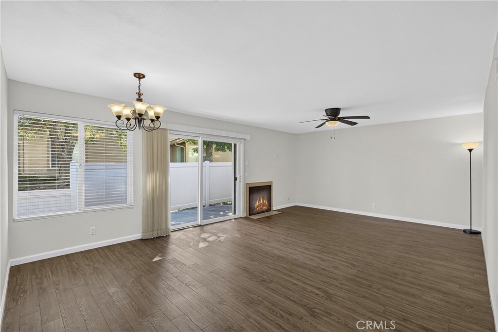 26105 Rainbow Glen Drive Property Photo 4