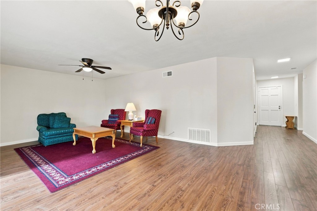 26105 Rainbow Glen Drive Property Photo 8