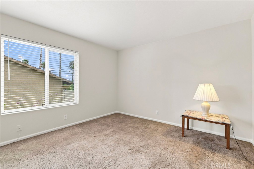 26105 Rainbow Glen Drive Property Photo 20