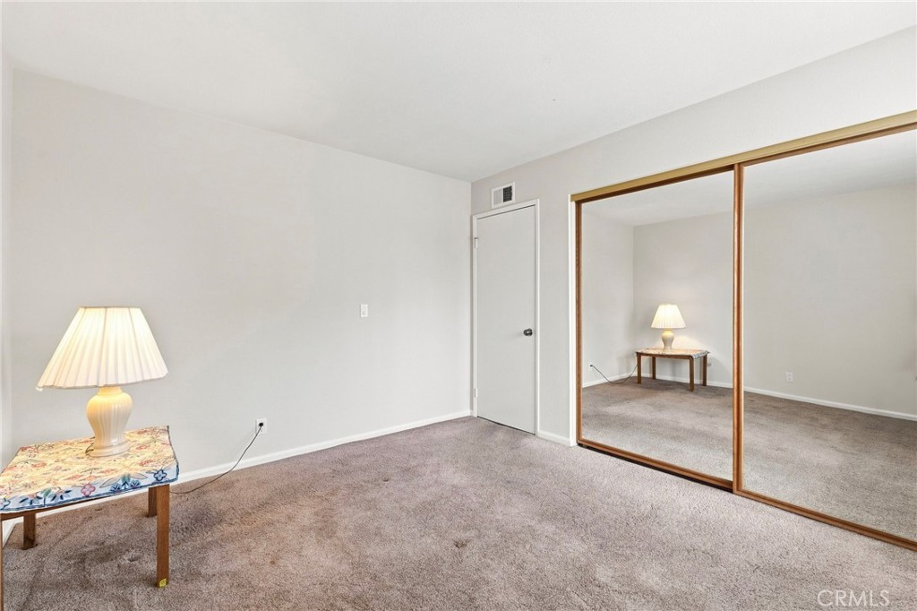 26105 Rainbow Glen Drive Property Photo 21