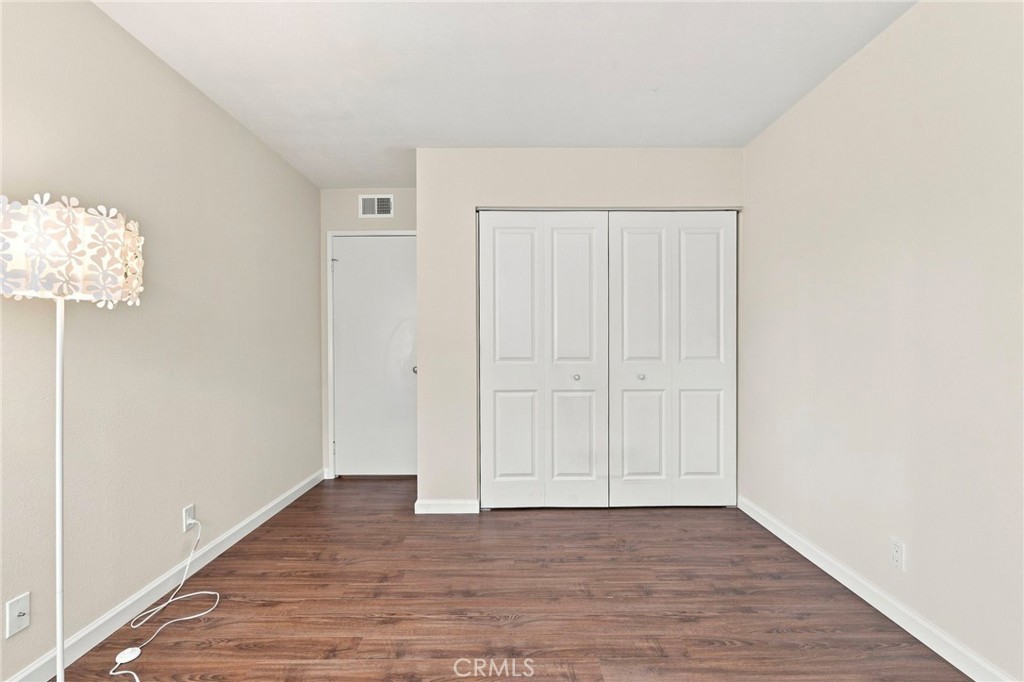 26105 Rainbow Glen Drive Property Photo 23