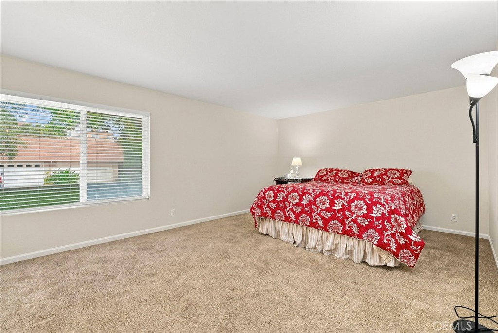 26105 Rainbow Glen Drive Property Photo 24