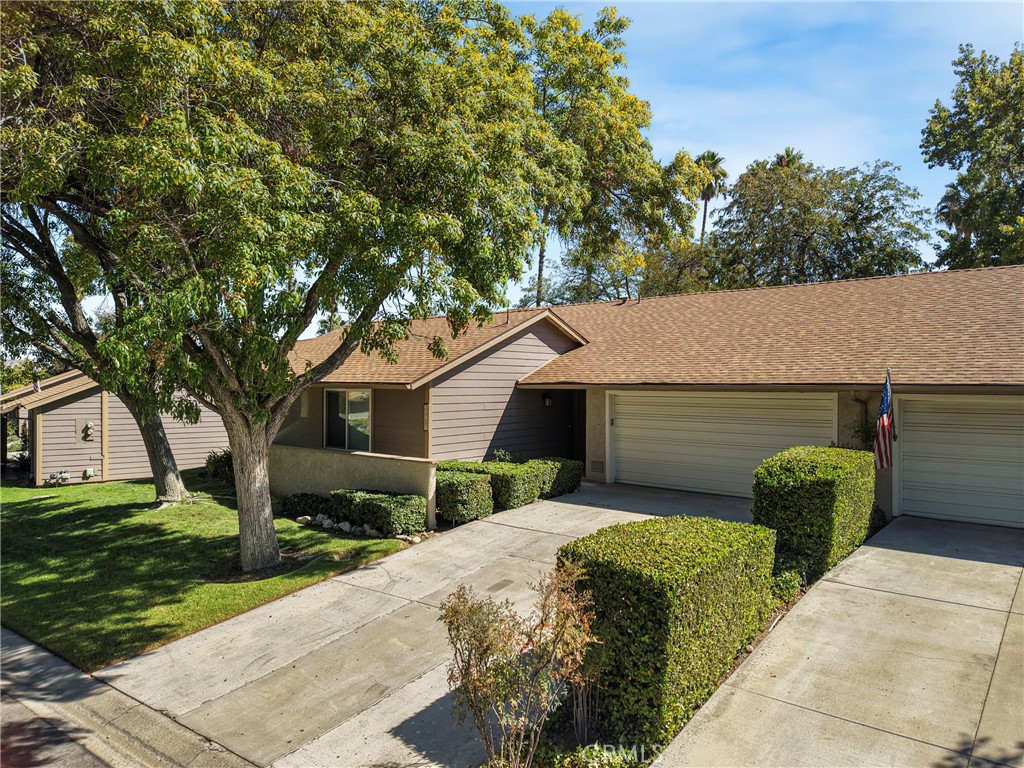26105 Rainbow Glen Drive Property Photo 25