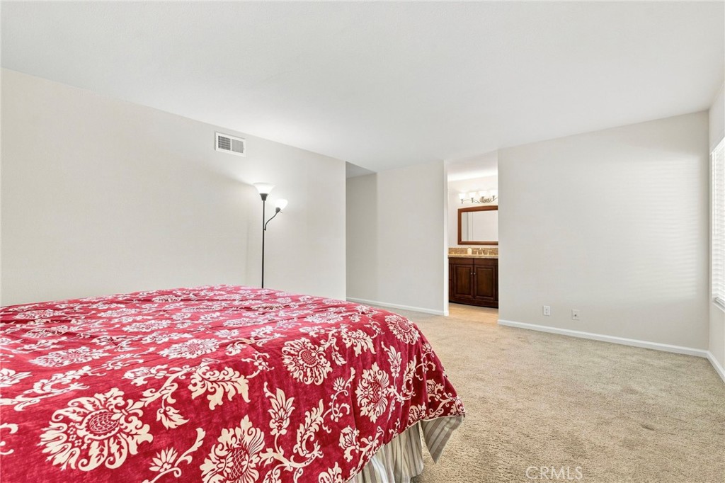 26105 Rainbow Glen Drive Property Photo 26
