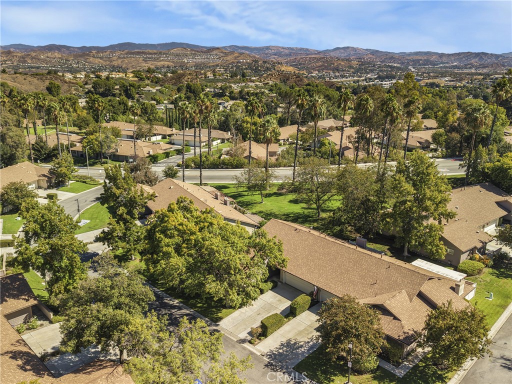 26105 Rainbow Glen Drive Property Photo 29