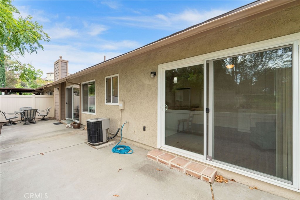26105 Rainbow Glen Drive Property Photo 31