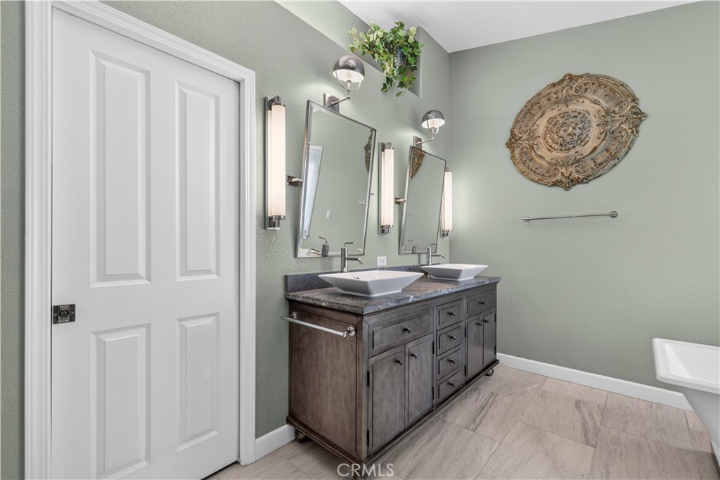 21658 Canyon Heights Circle Property Photo 41