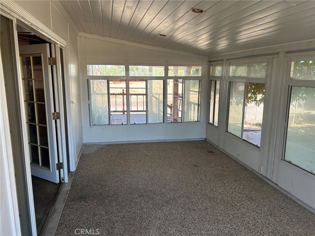 19151 Grangeville Property Photo 8