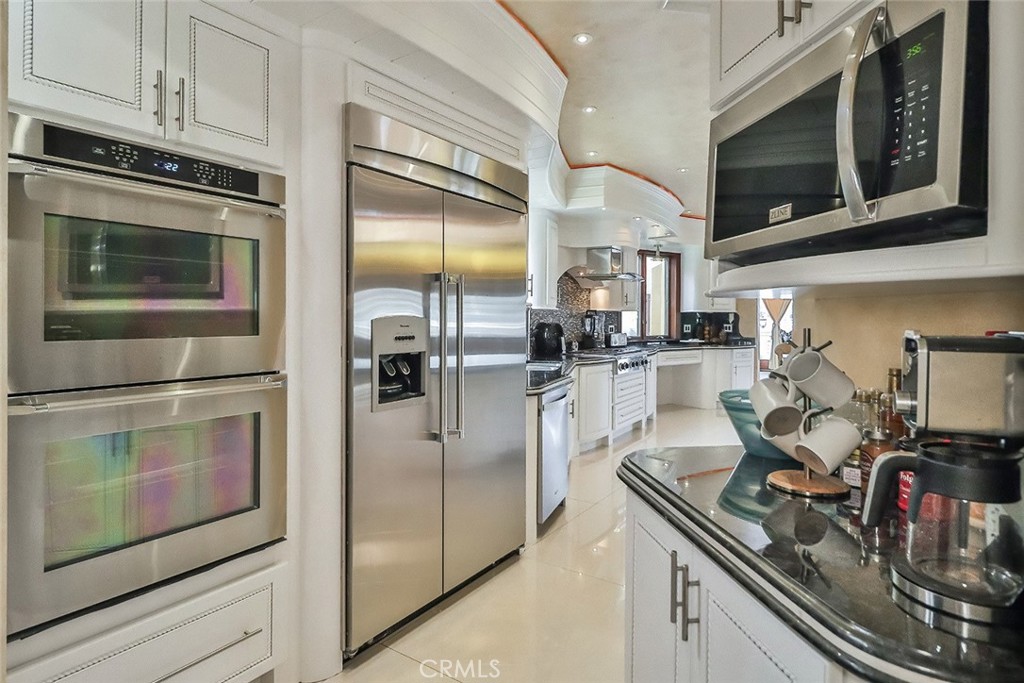 5455 E Sorrento Drive Property Photo 8