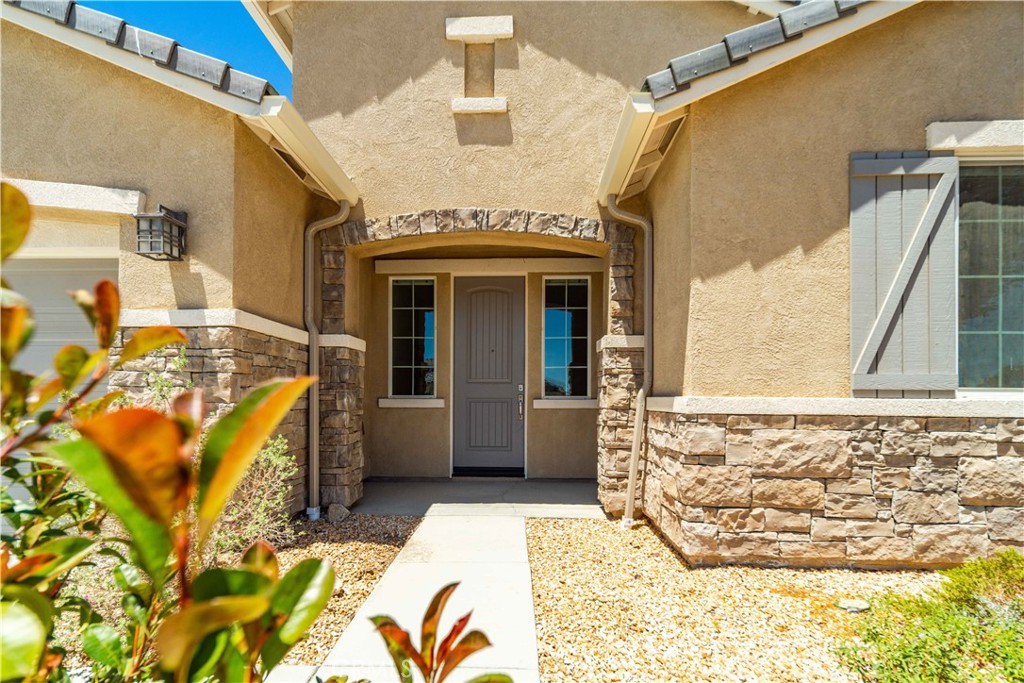 2029 Boxwood Property Photo 6
