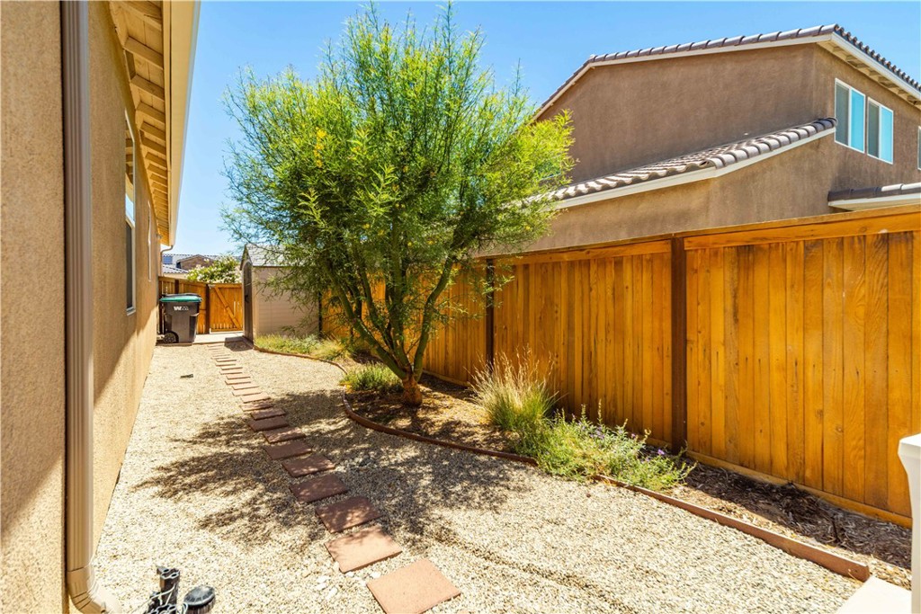 2029 Boxwood Property Photo 36