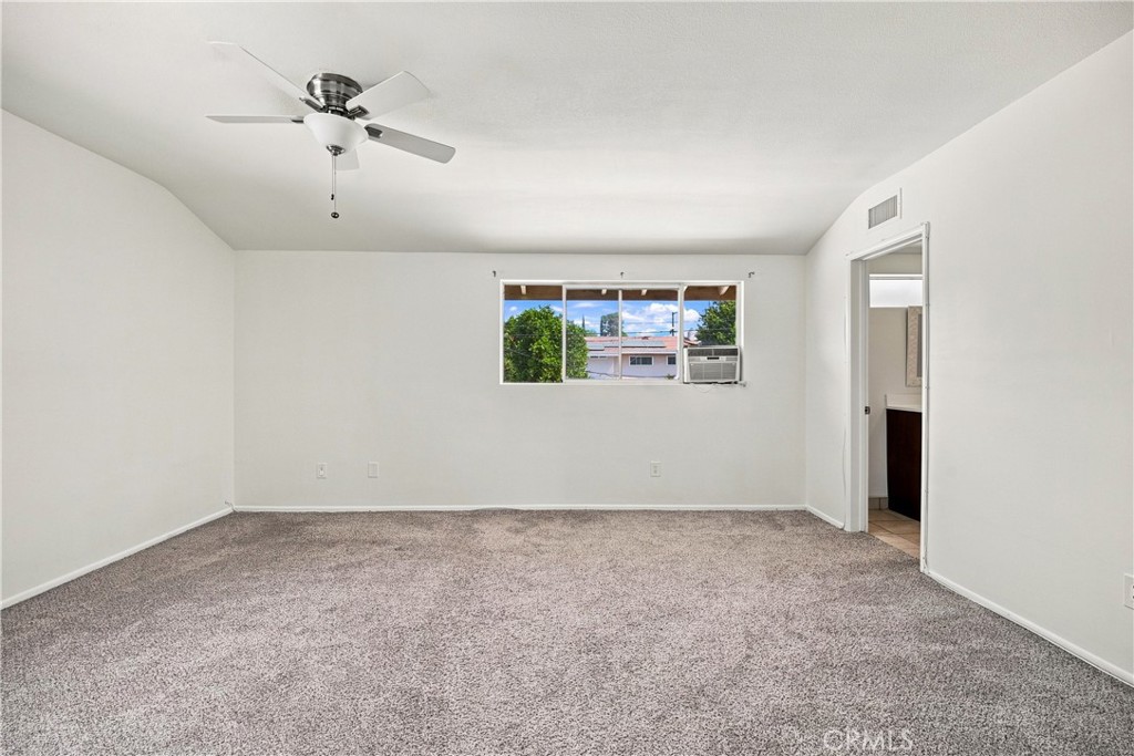 16451 Knapp St Property Photo 17