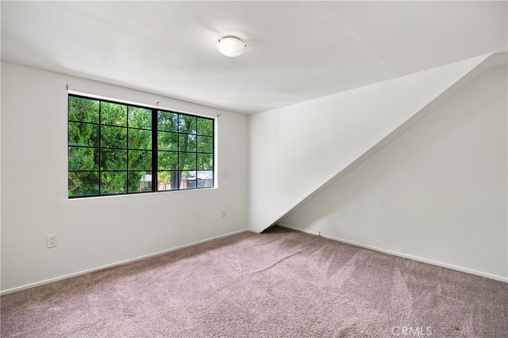 16451 Knapp St Property Photo 22