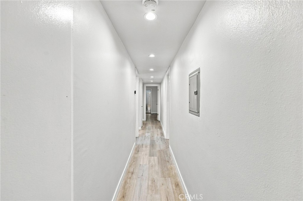 5354 Lindley Avenue 209 Property Photo 29