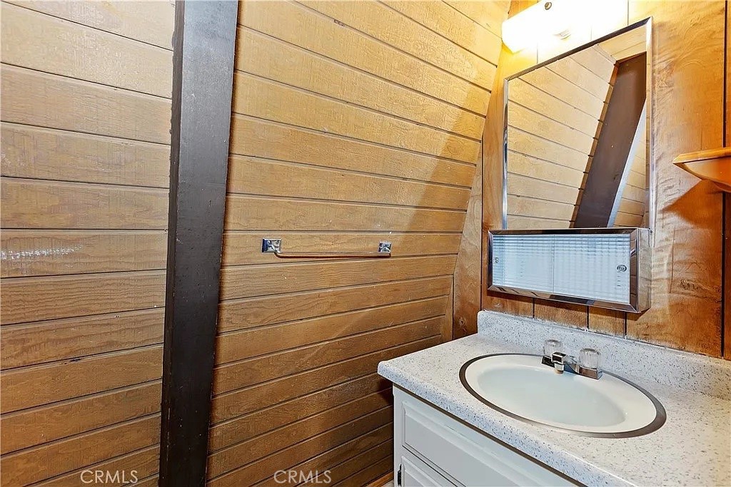 1625 Virginia Property Photo 12