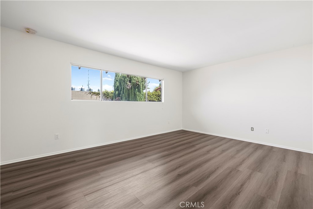 6741 Buffalo Avenue Property Photo 24