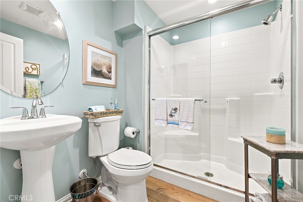 3159 London Property Photo 22