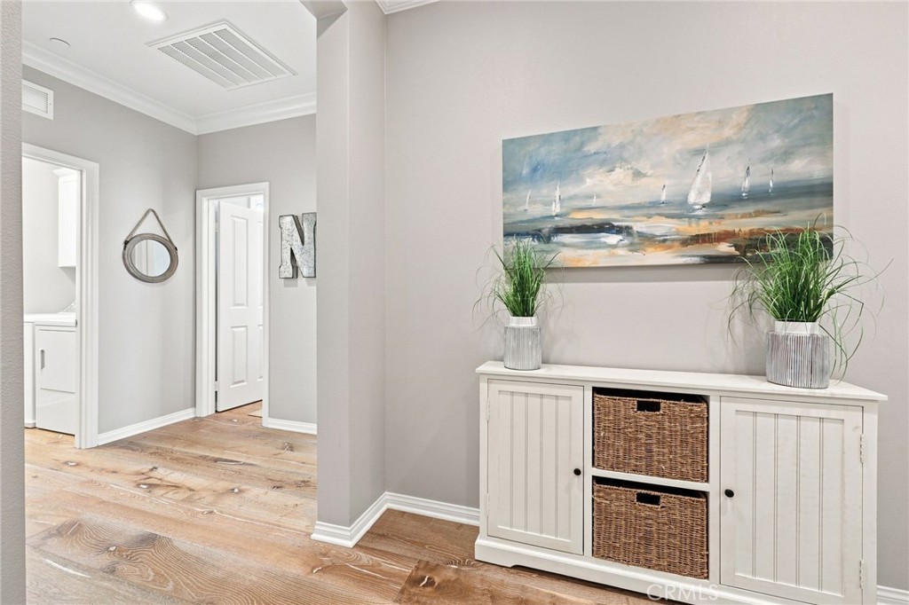 3159 London Property Photo 23