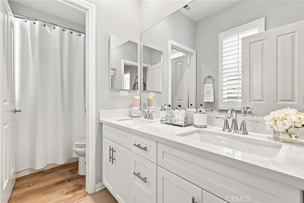 3159 London Property Photo 35