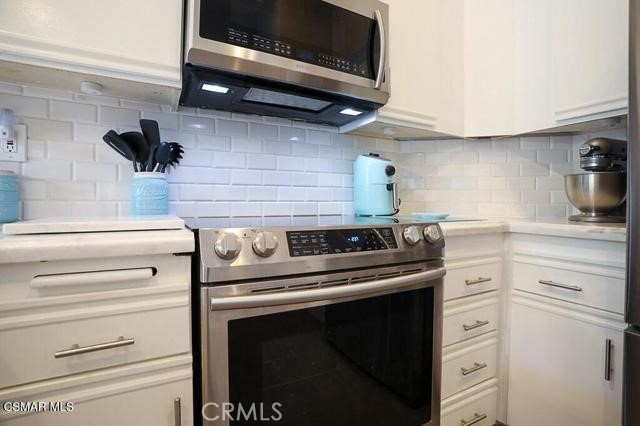 2438 Pleasant Property Photo 6