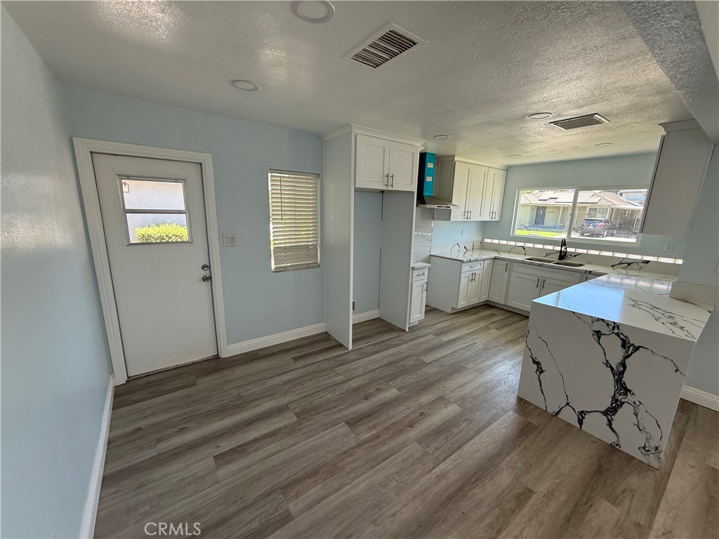 2134 Sacramento Property Photo 5