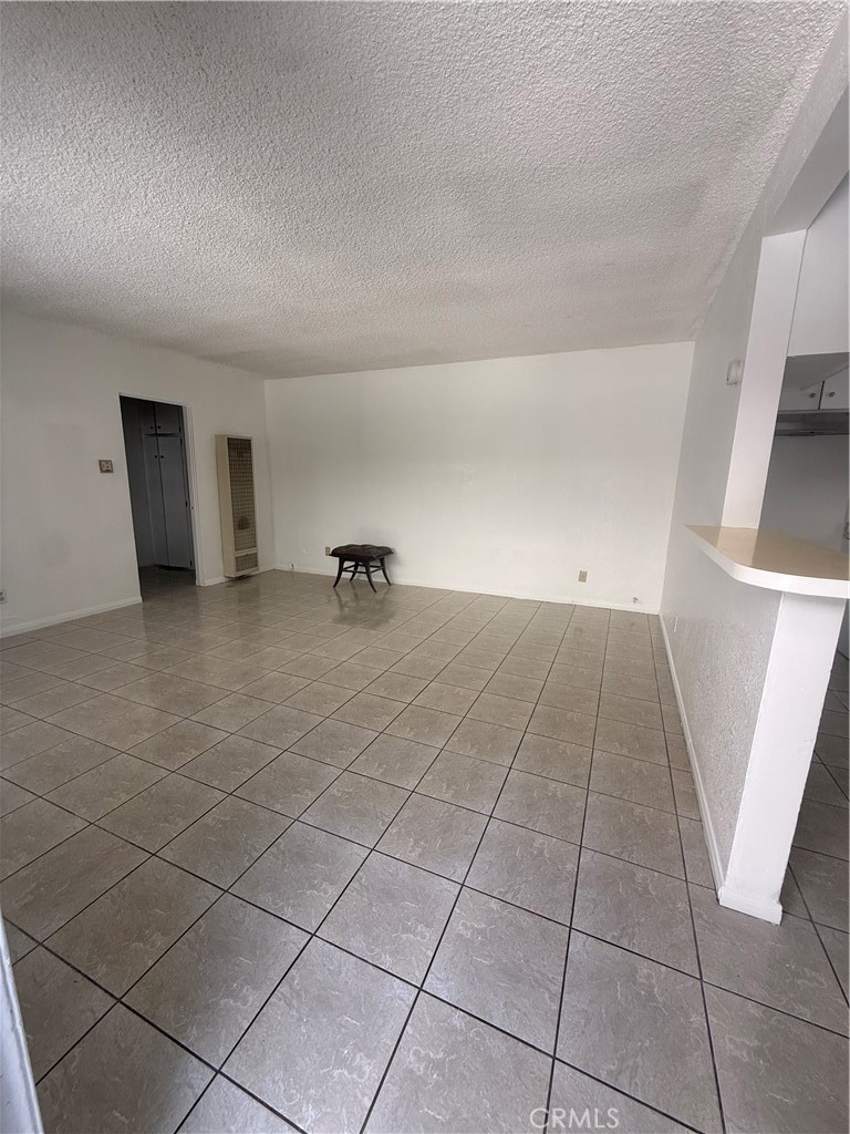 1805 Rimpau Property Photo 3