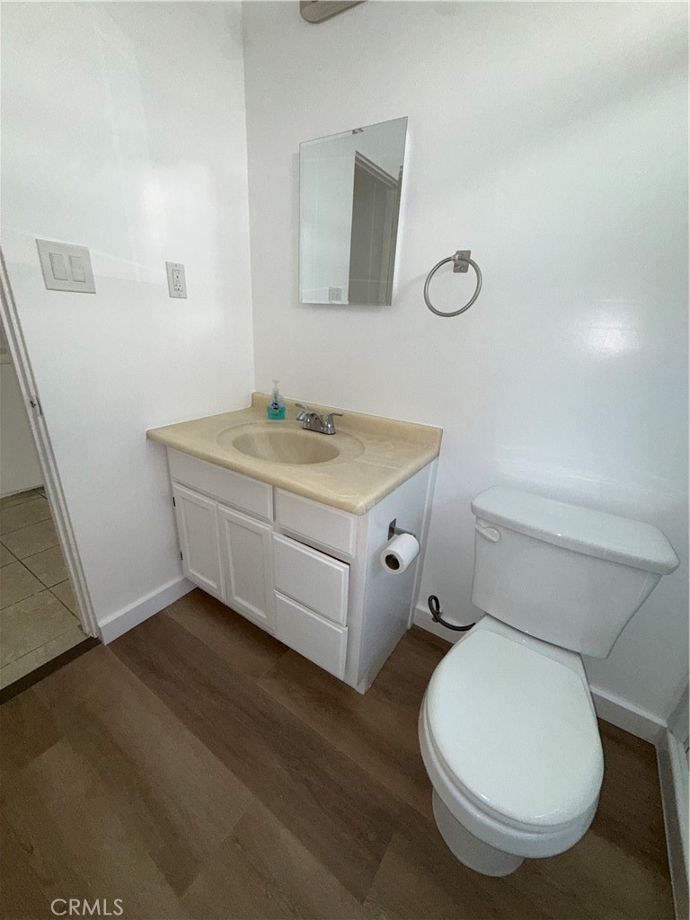 1805 Rimpau Property Photo 10