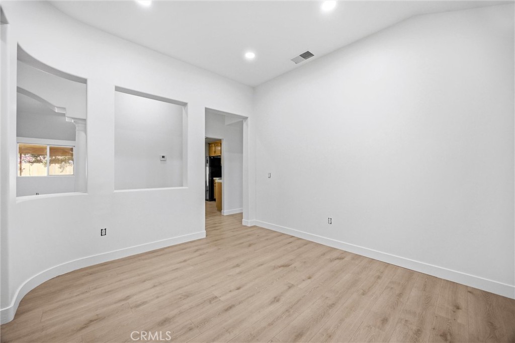 5009 Shaman Court Property Photo 9