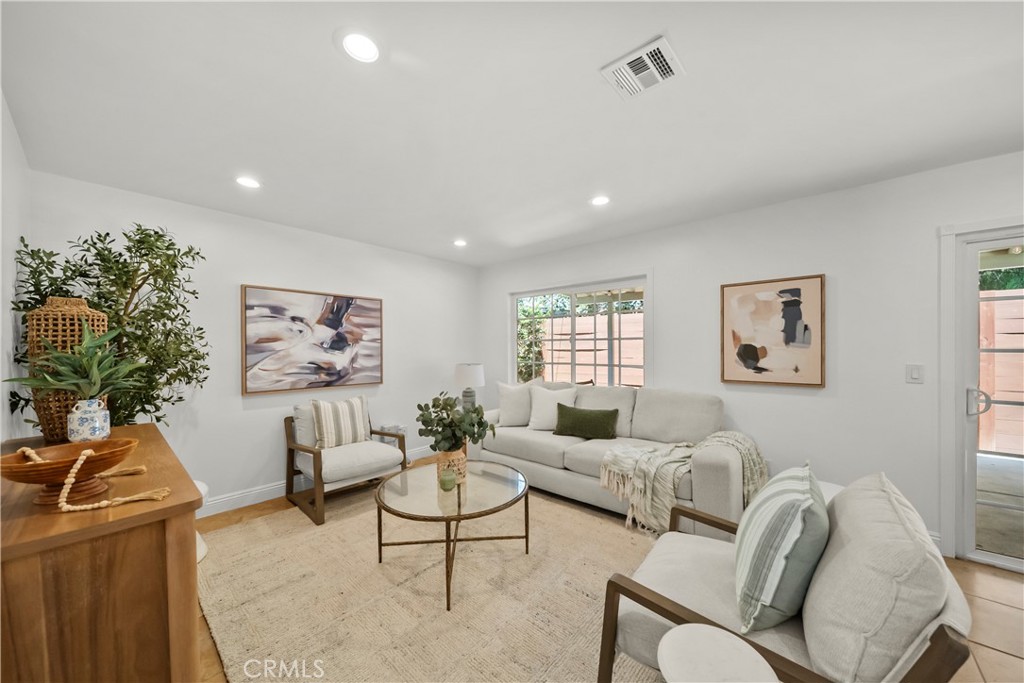 13417 Safari Property Photo 5