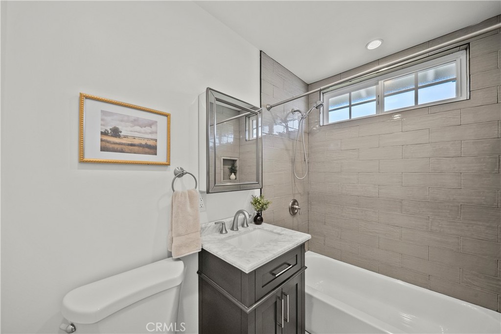 13417 Safari Property Photo 15